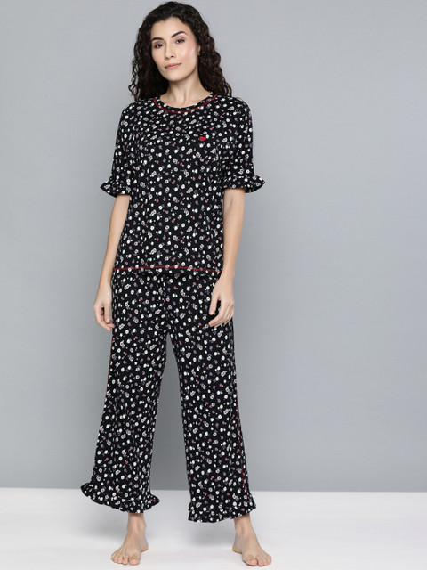 

Chemistry Women Black & Off-White Floral Printed Night Suit