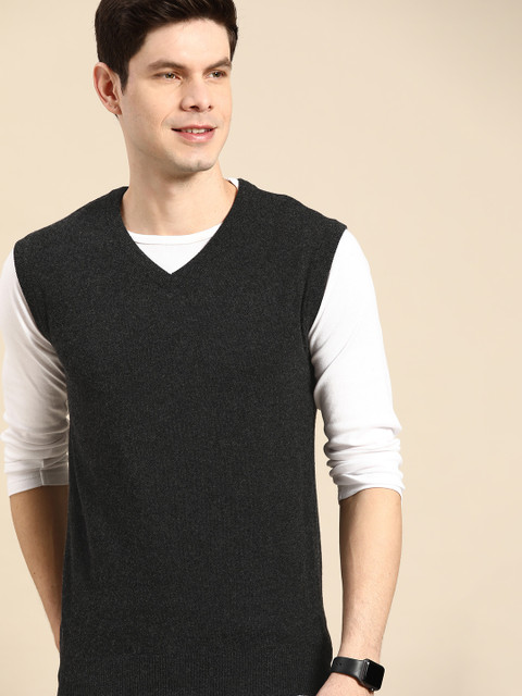 

United Colors of Benetton Men Charcoal Grey Solid Speckled Sweater Vest