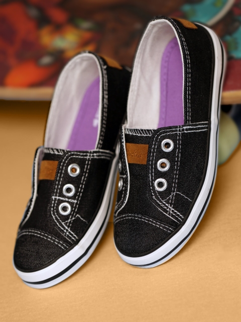 

Boltio Girls Black Casual Shoes