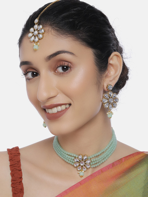 

LAIDA Women Gold-Plated & Green Jewellery Set With Maangtika