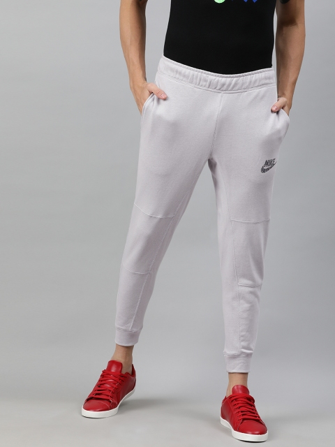 

Nike Men Off-White Solid AS M NSW JOGGER FT Cropped Joggers