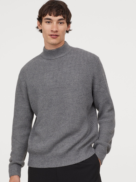 

H&M Men Grey Solid Turtleneck Jumper