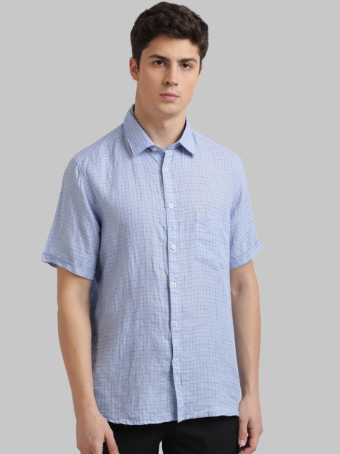 

Parx Men Blue Regular Fit Checked Casual Shirt