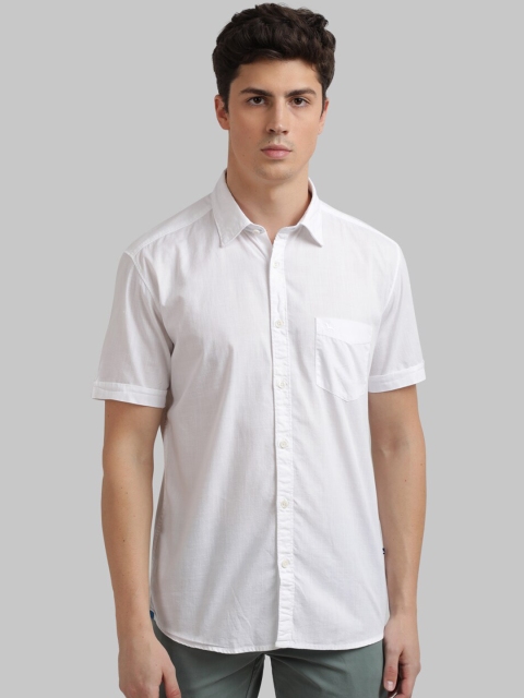

Parx Men White Regular Fit Solid Casual Shirt