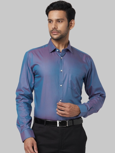 

Park Avenue Men Purple Regular Fit Solid Formal Shirt