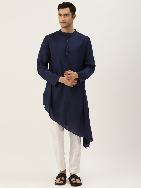 

Molly & Michel Men Navy Blue Solid Straight Kurta