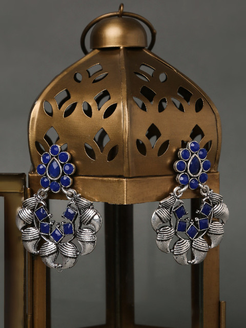 

OOMPH Silver-Toned & Blue Oxidised Floral Drop Earrings