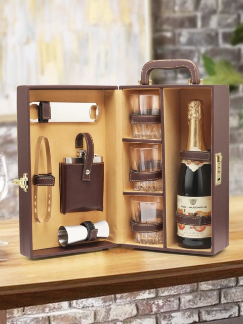 

URBAN CHEF Brown Portable Leatherette Briefcase Bar Set