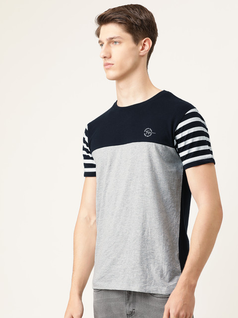 

The Indian Garage Co Men Grey Melange & Navy Blue Colourblocked Round Neck T-shirt