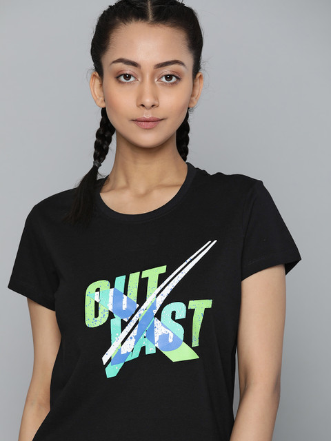 

HRX By Hrithik Roshan Women Jet Black Typographic Bio-Wash Lifestyle Tshirt