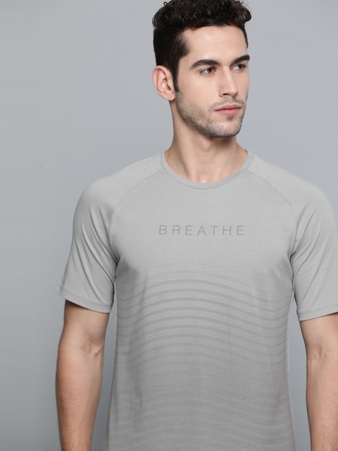 

HRX By Hrithik Roshan Men Wet Weather Solid Organic Cotton Antimicrobial Antimicrobial Yoga Tshirt, Grey