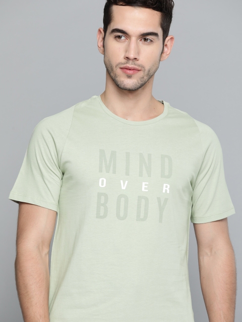 

HRX By Hrithik Roshan Men Desert Sage Graphic Organic Cotton Antimicrobial Antimicrobial Yoga Tshirt, Green