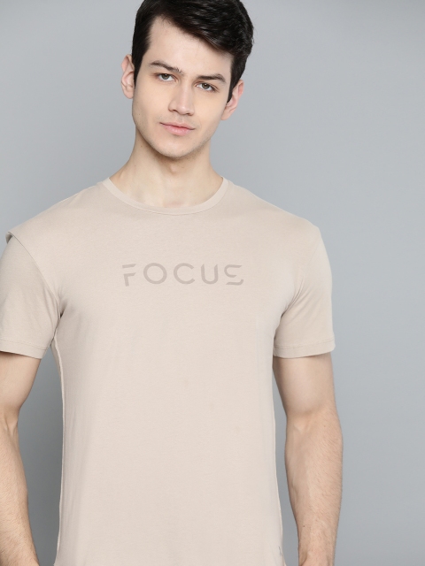 

HRX By Hrithik Roshan Men Myrobolan Typographic Organic Cotton Antimicrobial Antimicrobial Yoga Tshirt, Beige