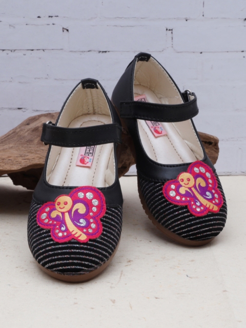 

DChica Girls Black Embellished Mary Janes