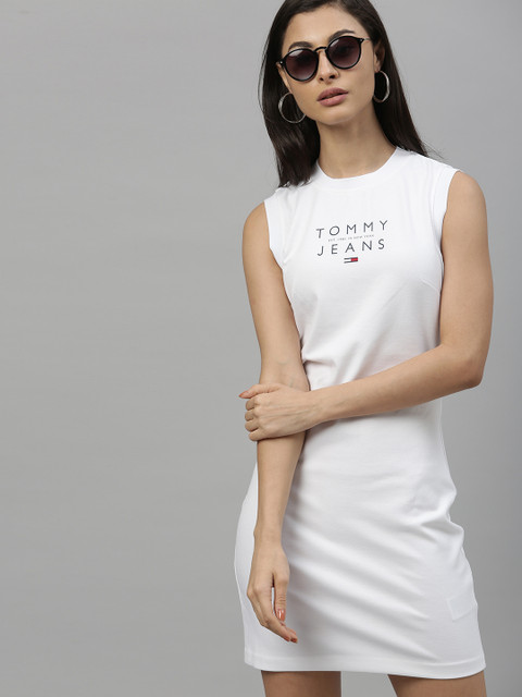 

Tommy Hilfiger Women White Printed T-shirt Dress