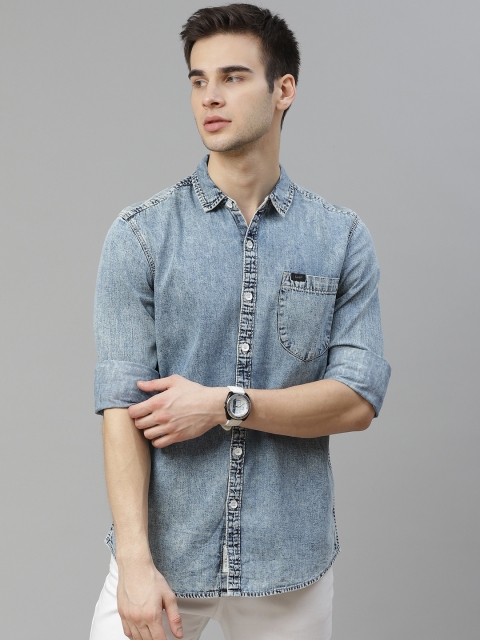 

Lee Men Blue Denim Slim Fit Solid Casual Shirt