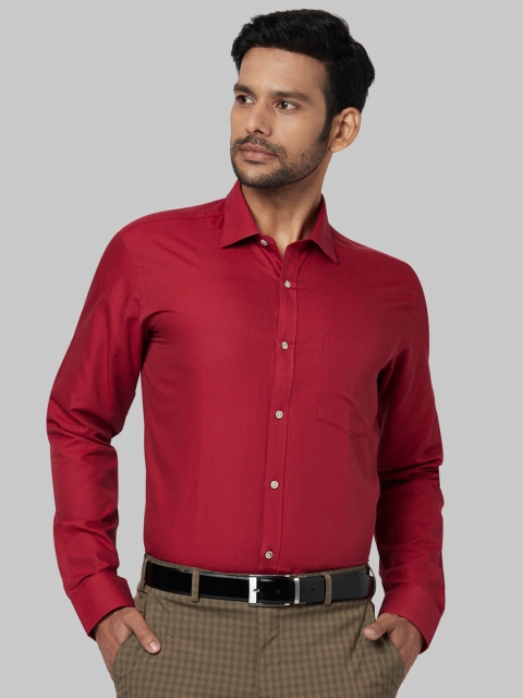 

Park Avenue Men Red Regular Fit Solid Formal Shirt