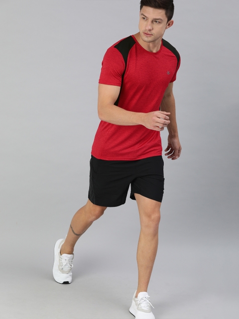 

WROGN ACTIVE Men Red Self Design Round Neck T-shirt