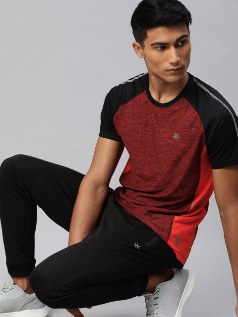 

WROGN ACTIVE Men Maroon & Black Colourblocked Round Neck T-shirt