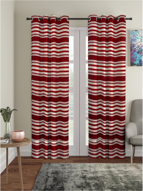 

Cortina Red & White Set of 2 Door Curtains