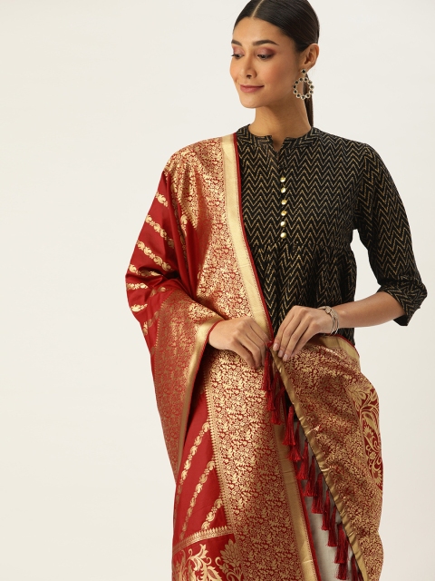 

VASTRANAND Red & Gold-Coloured Woven Design Dupatta