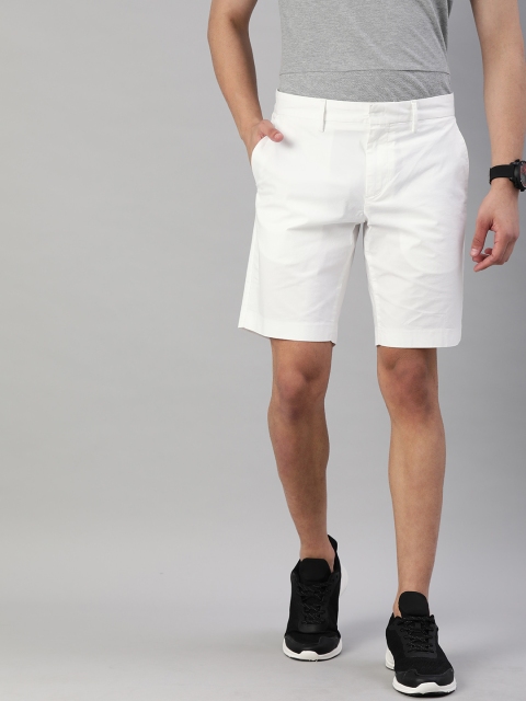 

Tommy Hilfiger Men White Solid Regular Fit Chino Shorts