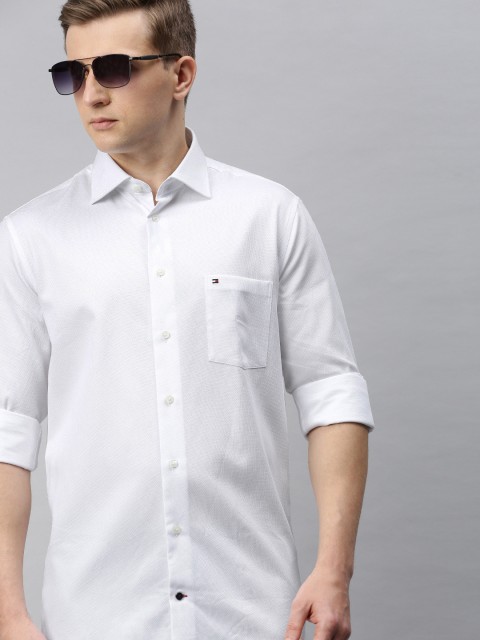 

Tommy Hilfiger Men White Regular Fit Solid Casual Shirt