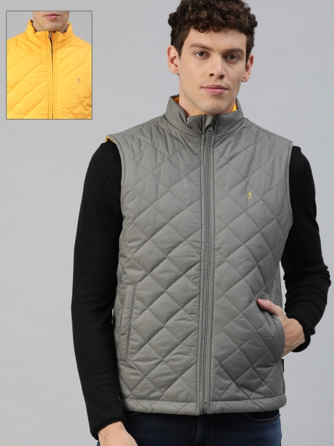 

Indian Terrain Men Grey Solid Reversible Quilted Jacket