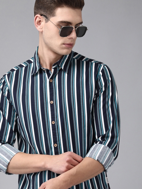 

BEAT LONDON by PEPE JEANS Men Blue & White Slim Fit Striped Casual Shirt