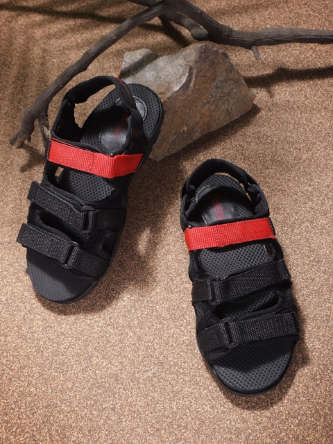 

The Roadster Lifestyle Co Women Black & Red Solid Sports Sandal with Colourblocked Detail