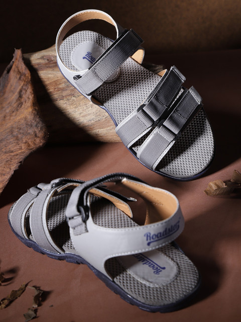 

The Roadster Lifestyle Co Women Grey Solid Sports Sandals