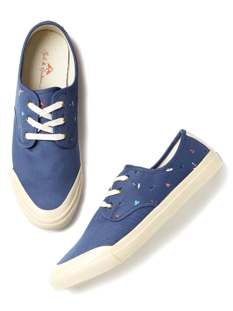 

Mast & Harbour Men Blue Printed Sneakers