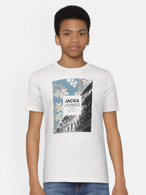 

Jack & Jones Boys White Printed Round Neck T-shirt