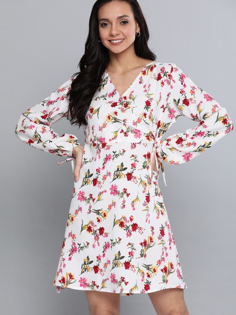 

Mast & Harbour Women White & Pink Floral Print Wrap Dress