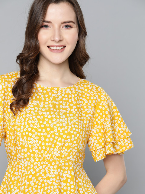 

Mast & Harbour Women Yellow & White Floral Print Peplum Top