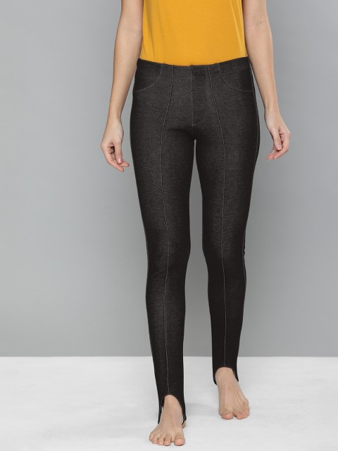 

Chemistry Women Black Solid Slip-on Treggings