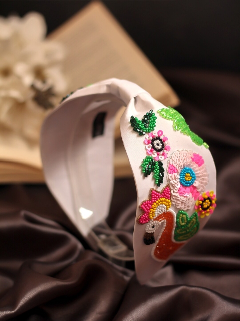 

Bellofox White Embellished Hairband