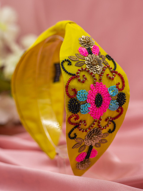 

Bellofox Women Yellow & Pink Sequinned Hairband
