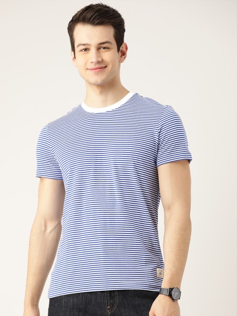 

United Colors of Benetton Men Blue & White Striped Round Neck T-shirt