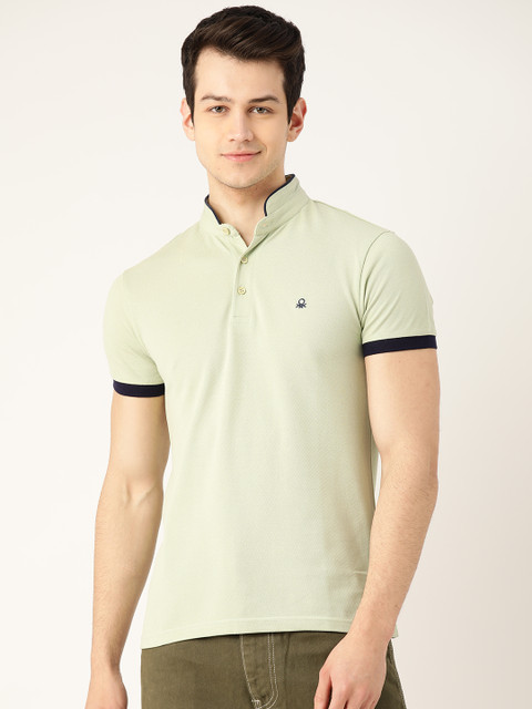 

United Colors of Benetton Men Green Solid Pure Cotton Stand Collar T-shirt