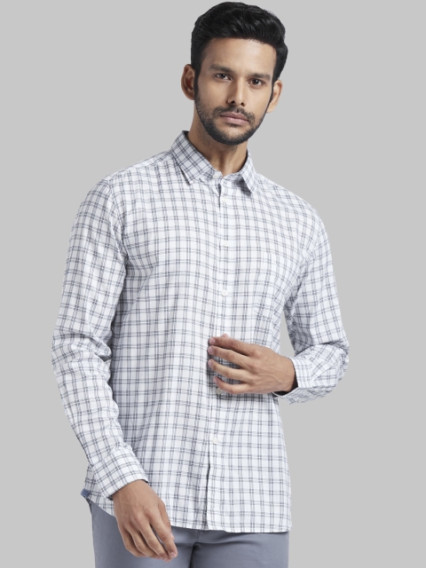 

Parx Men White Slim Fit Checked Casual Shirt