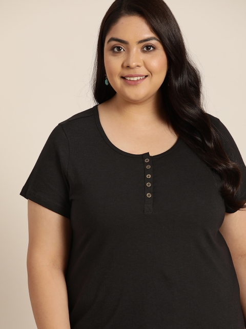 

Sztori Plus Size Black Solid Regular Top