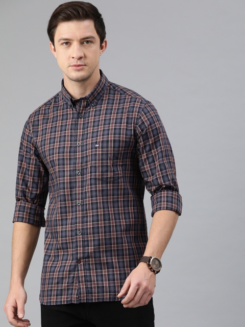 

Arrow Sport Men Brown Slim Fit Checked Casual Shirt