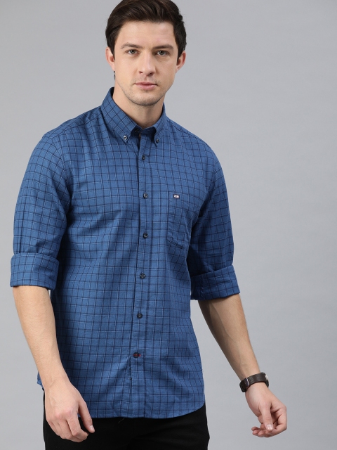 

Arrow Sport Men Blue Slim Fit Checked Casual Shirt
