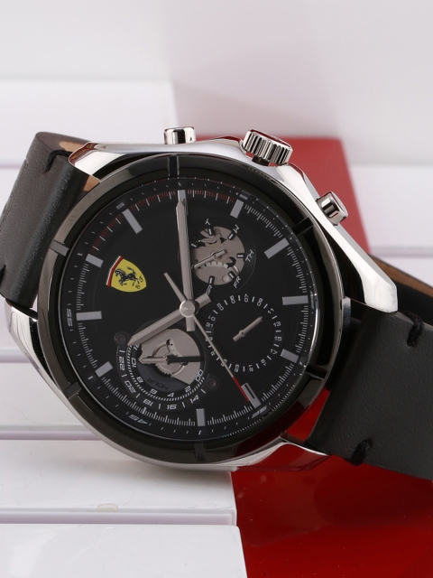 

SCUDERIA FERRARI Men Black Analogue Watch 0830753