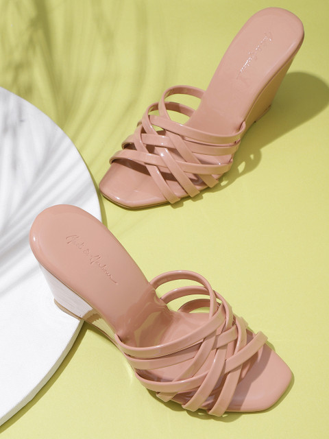 

Mast & Harbour Women Pink Solid Wedges