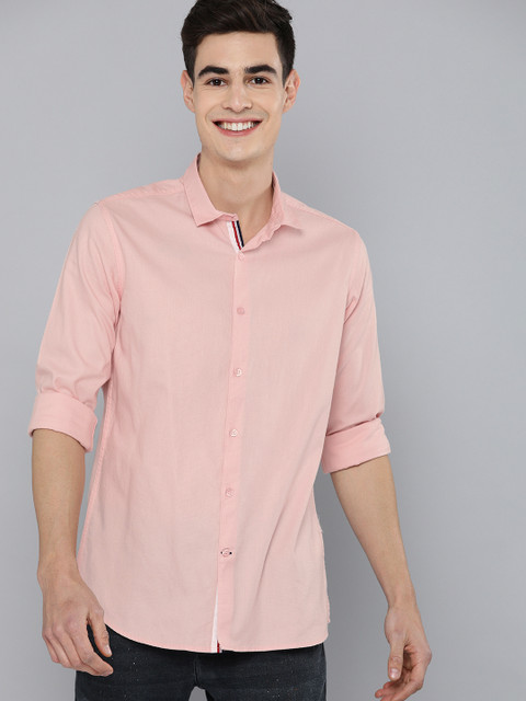 

Mast & Harbour Men Pink Regular Fit Solid Casual Shirt