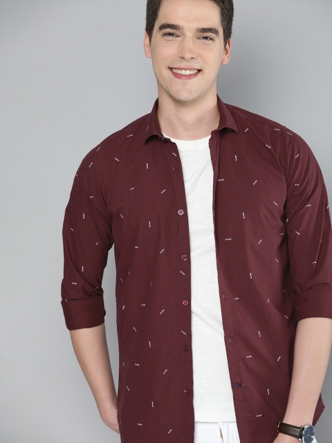 

Mast & Harbour Men Burgundy Printed Pure Cotton Regular Fit Casual Shirt