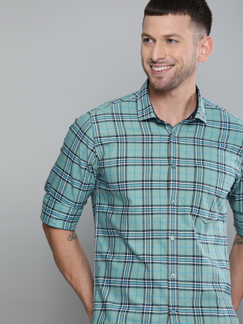 

Mast & Harbour Men Sea Green & Blue Regular Fit Checked Casual Shirt