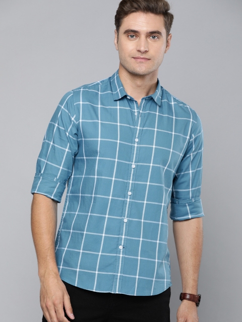 

Mast & Harbour Men Teal Blue & White Regular Fit Checked Casual Shirt